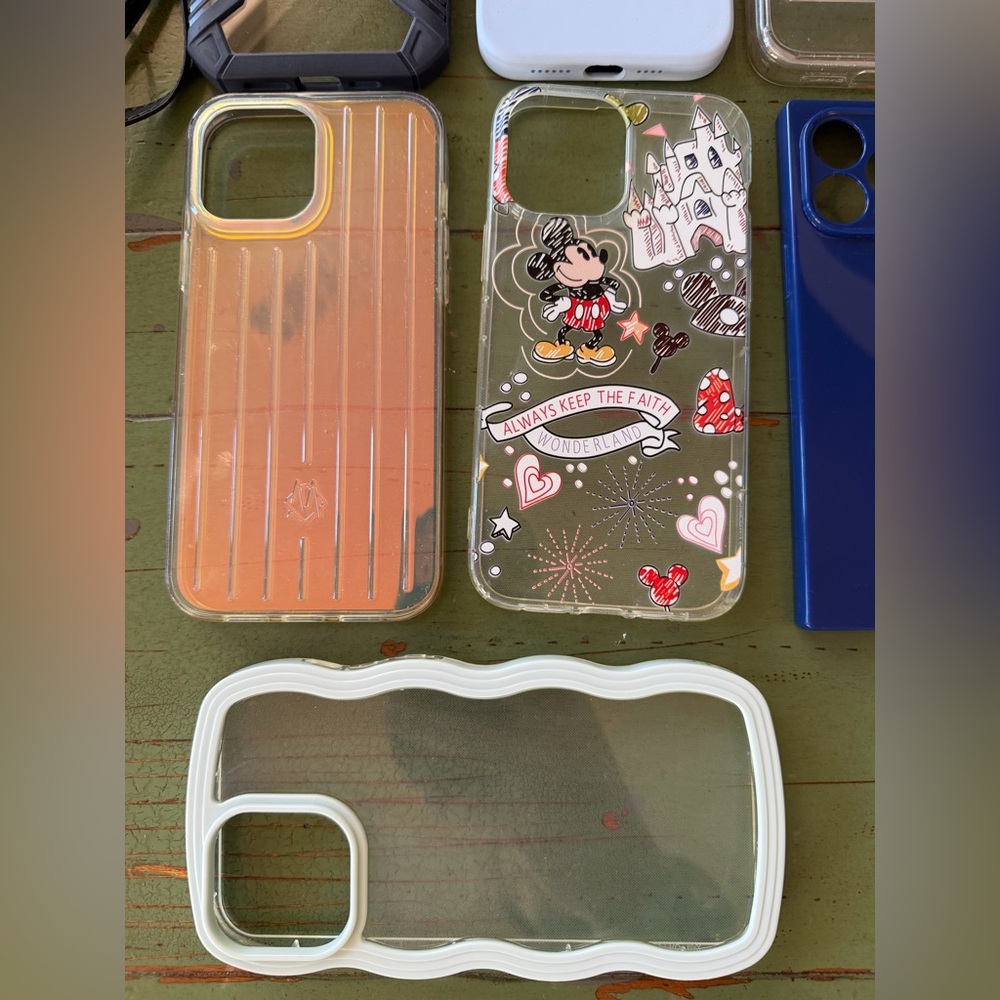 iPhone 13 Pro Max assortment of cases - Picture 2 of 11